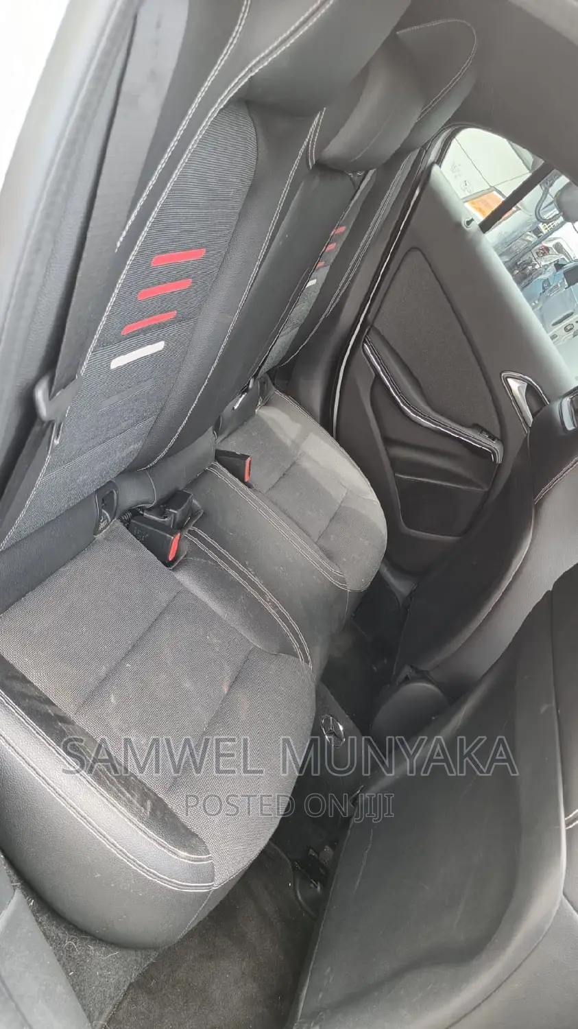 Mercedes-Benz A-Class 2016 Silver