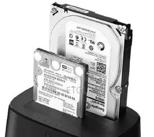 UGREEN 2.5" SATA Dual Bay RAID Hard Drive Enclosure - thumbnail 2