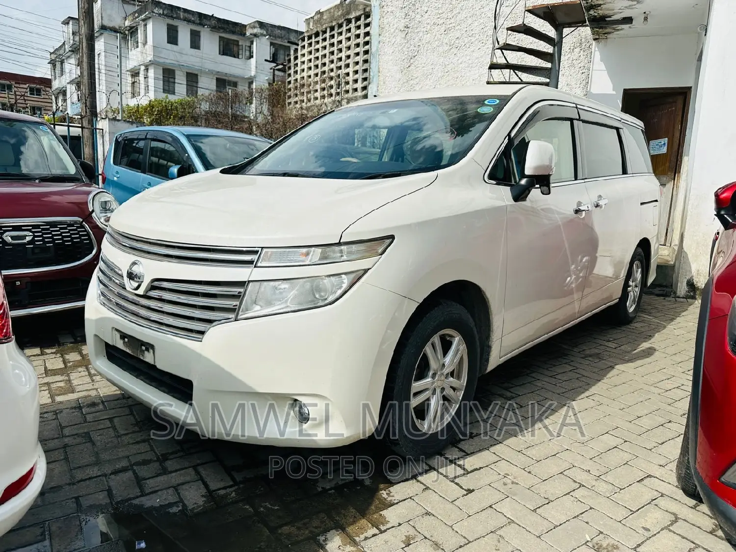 Nissan Elgrand 2017 White