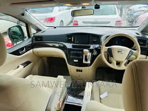 Nissan Elgrand 2017 White