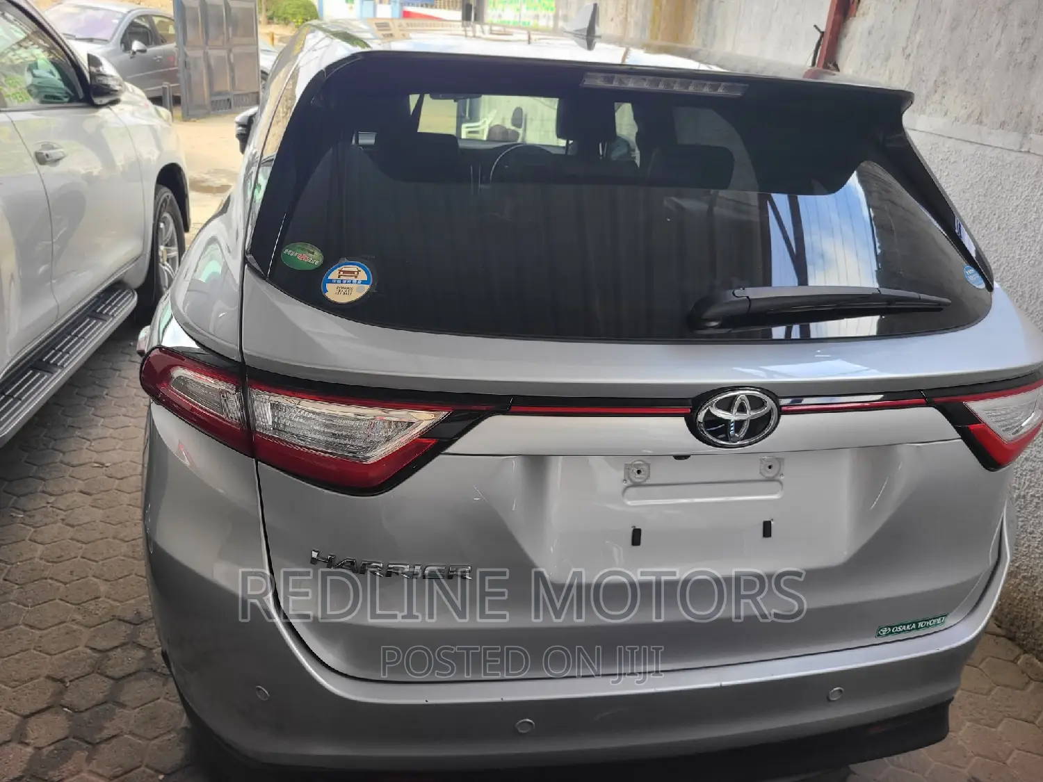 Toyota Harrier 2.0 4WD 2016 Silver