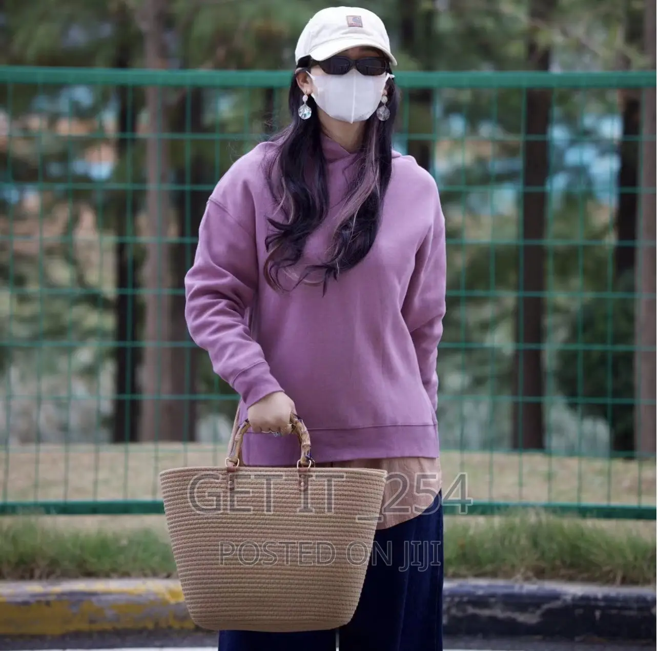*Ladies Large Woven Tote Bag With Bamboo Handle