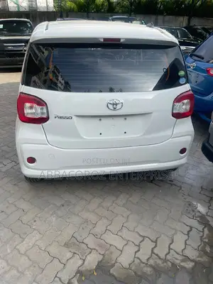 Toyota Passo 1.0 AWD 2016 Off white