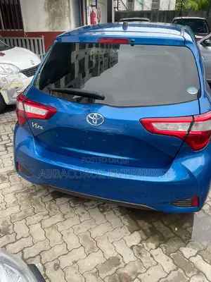 Toyota Vitz 1.3 AWD 3dr 2016 Blue