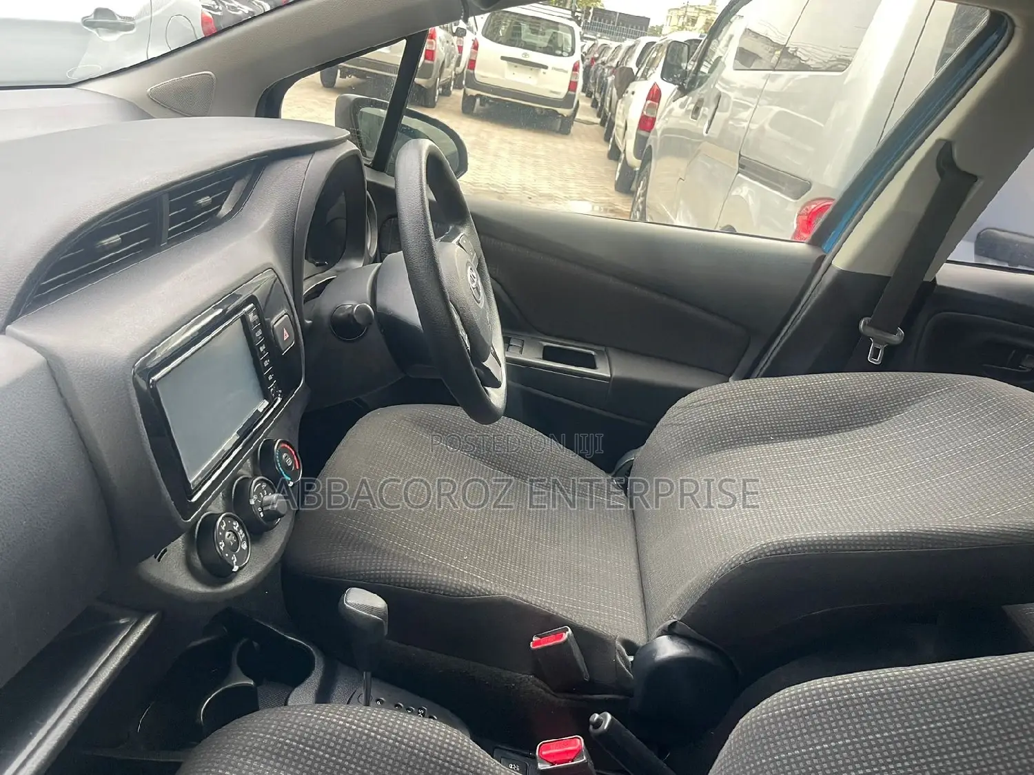 Toyota Vitz 1.3 AWD 3dr 2016 Blue