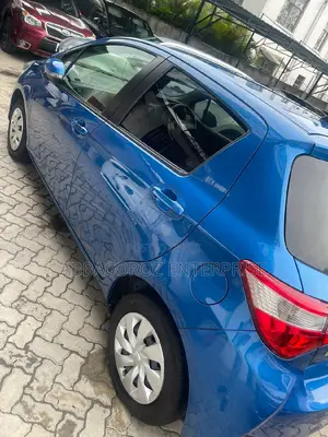 Toyota Vitz 1.3 AWD 3dr 2016 Blue