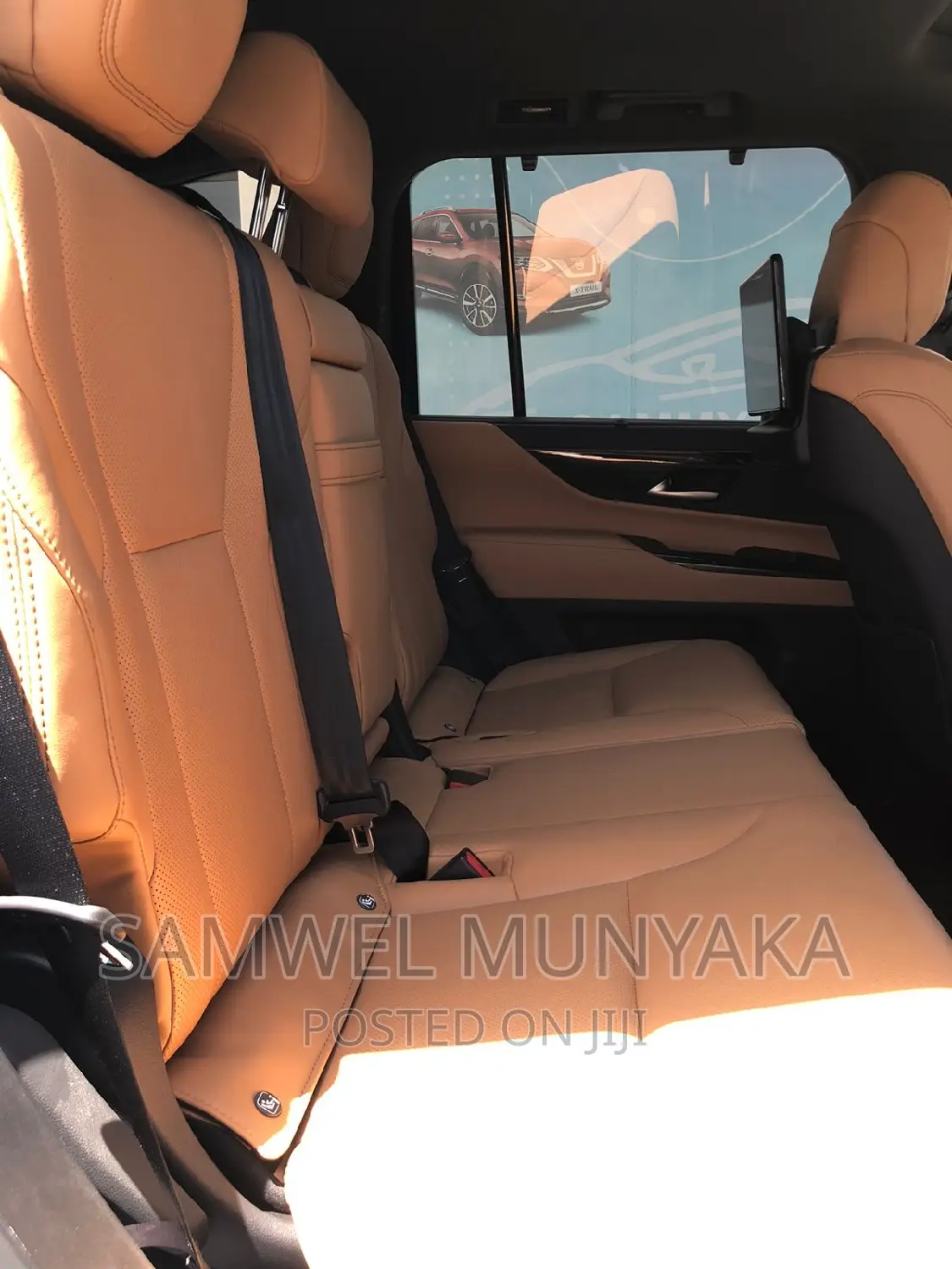 Lexus LX 2022 Pearl