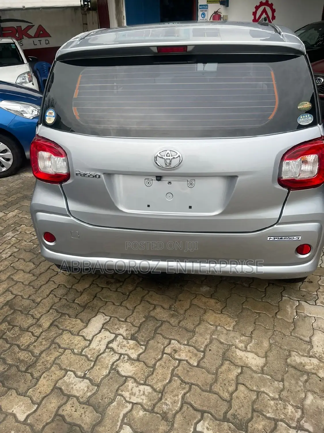 Toyota Passo 1.0 FWD 2016 Silver