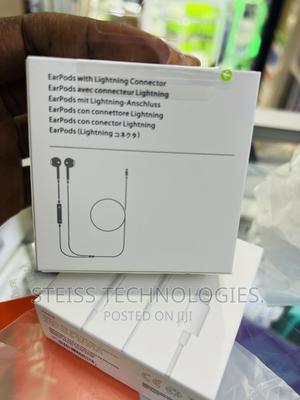 iPhone 13 Pro Lightning Connector - thumbnail 2