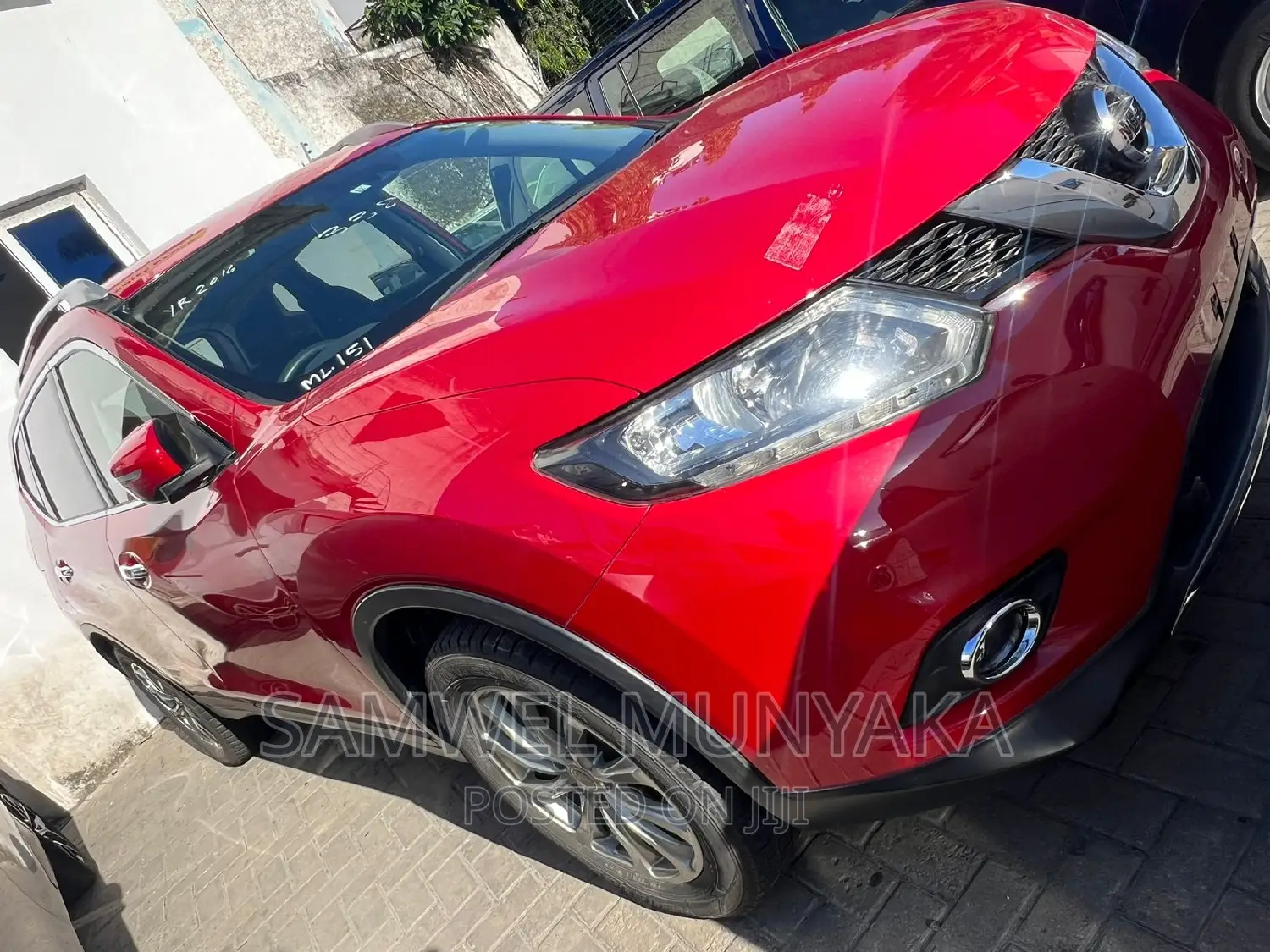 Nissan X-Trail 2.0 Petrol FWD 2017 Red