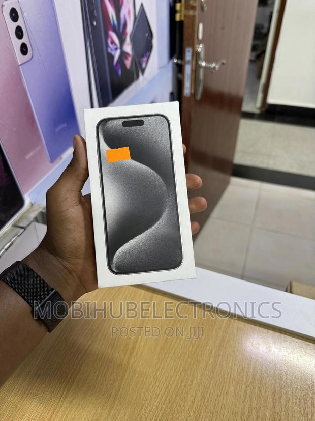 New Apple iPhone 15 Pro 256 GB White
