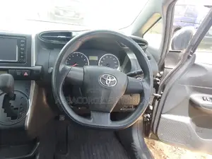 Toyota Wish 2016 Black
