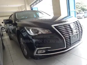 Toyota Crown 2016 Black