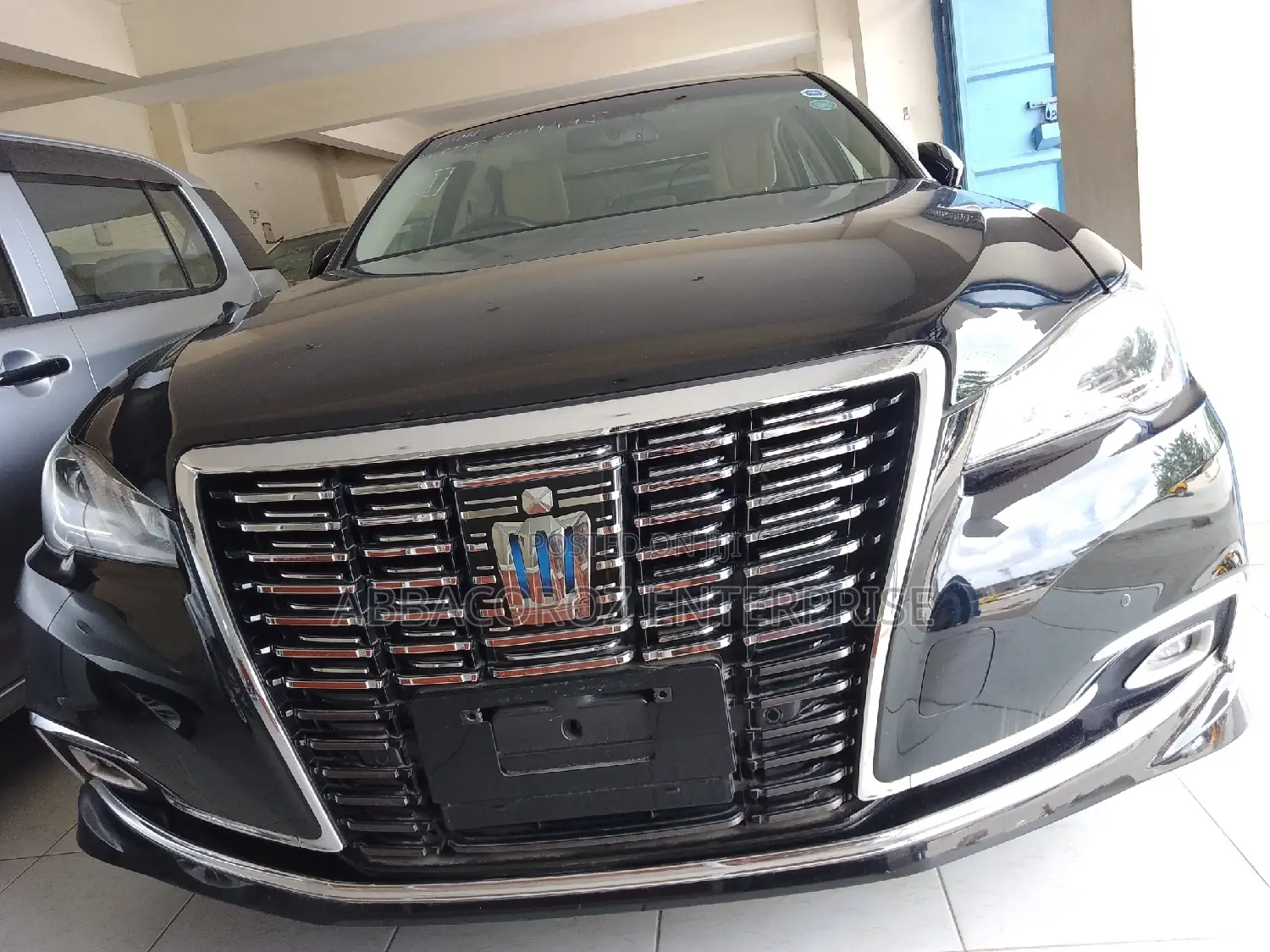 Toyota Crown 2016 Black