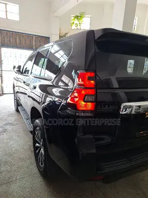 Toyota Land Cruiser Prado 2.8 2018 Matt Black