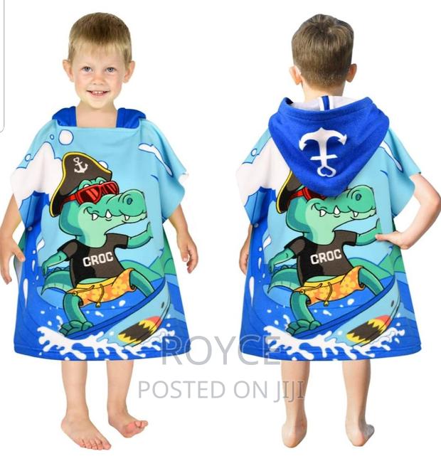 Kids Hooded Towel - thumbnail 3