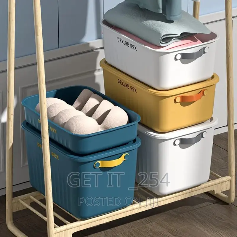 High Quality Plastic Storage Basket With Lid, Colours
Musta