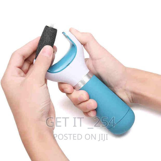 Cordless Electric Callus Remover With Extra Grinding Tool - main view