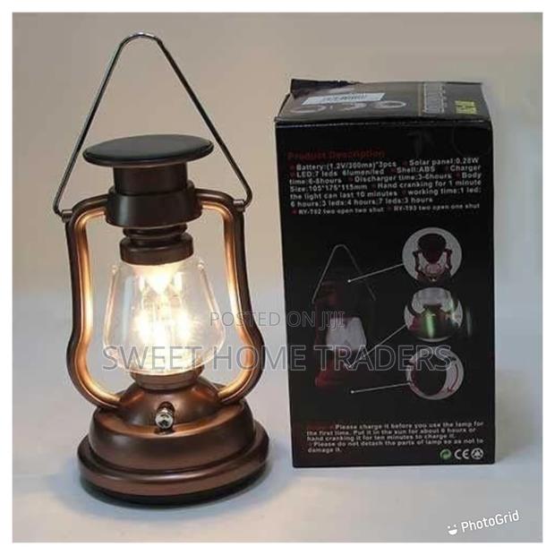 Lantern Solar and Hand Crank Lamp, Solar - main view