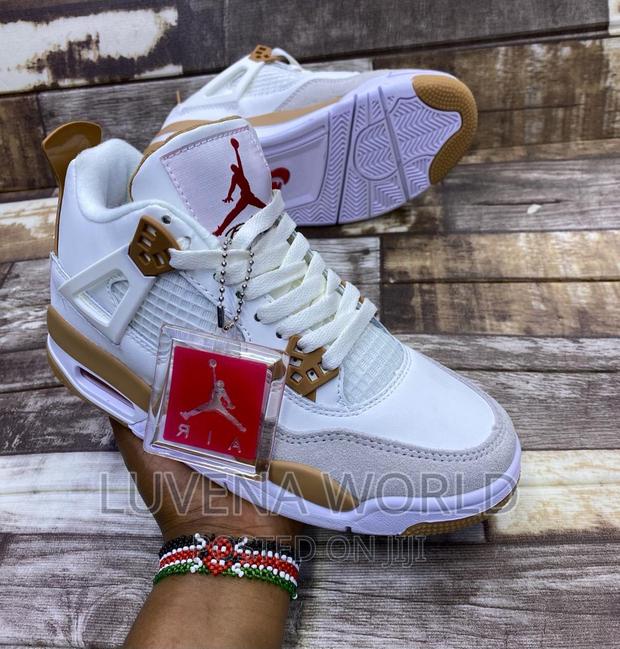 Air Jordan - thumbnail 2