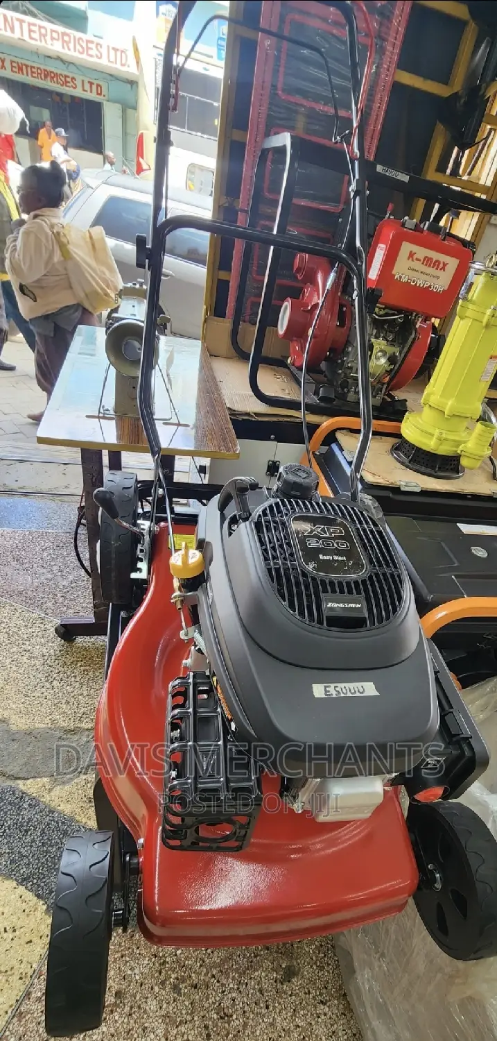 Lawn Mower Machine With 4 Stroke Engine 20" Blade