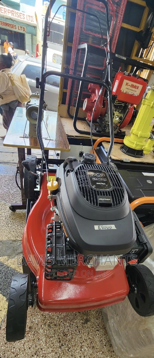 Lawn Mower Machine With 4 Stroke Engine 20" Blade - thumbnail 2