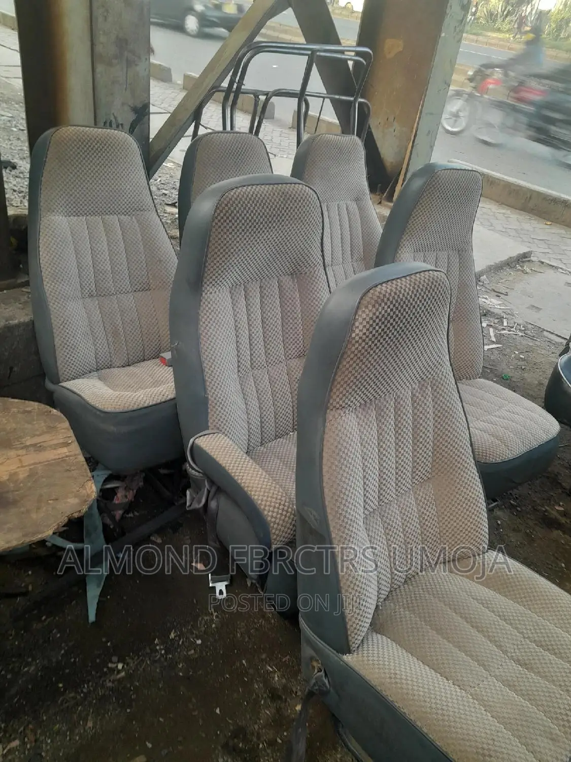 Clean Tour Van Seats 3rows