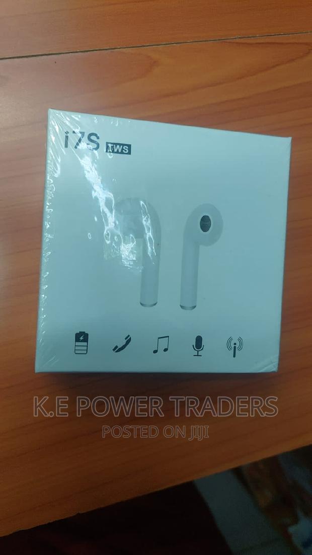 I7s Light Weight Earpods - main view