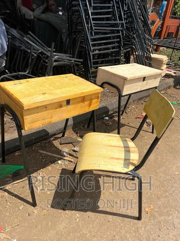 Professional School Lockers and Chairs - main view