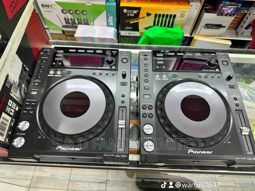 Pioneer CDJ-850 Pair