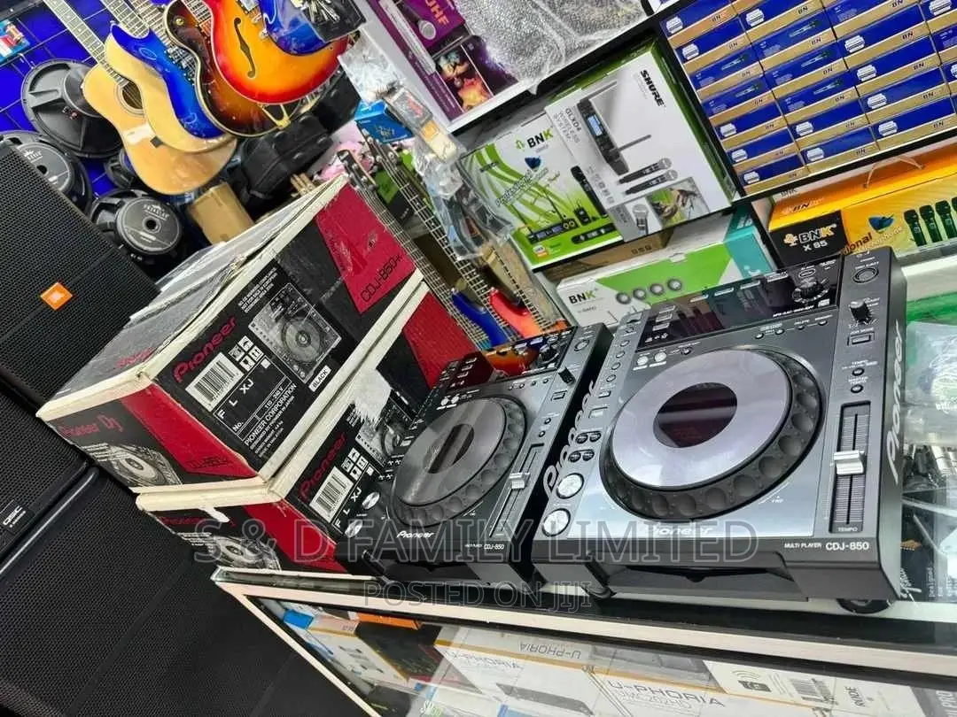Pioneer CDJ-850 Pair