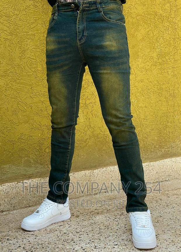 Designer Quality Classic Men's Plain Wash Denim Jeans 
Size - thumbnail 10