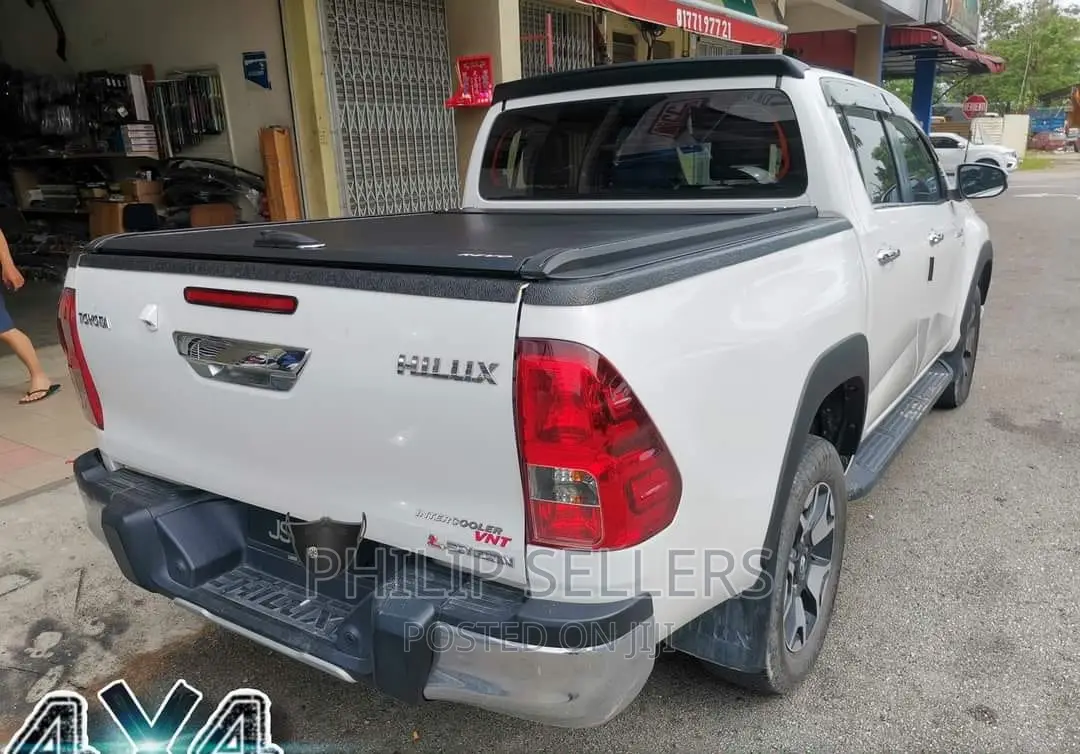 Cab Roll Top Cover That Adapts to Your Lifestyle. Call US On