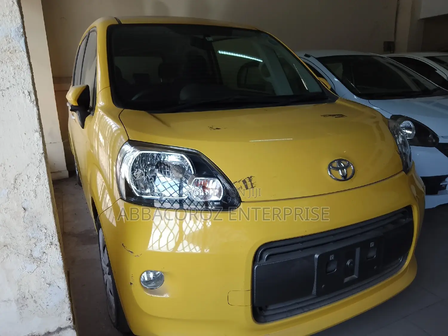 Toyota Porte 1.3 FWD 2016 Yellow