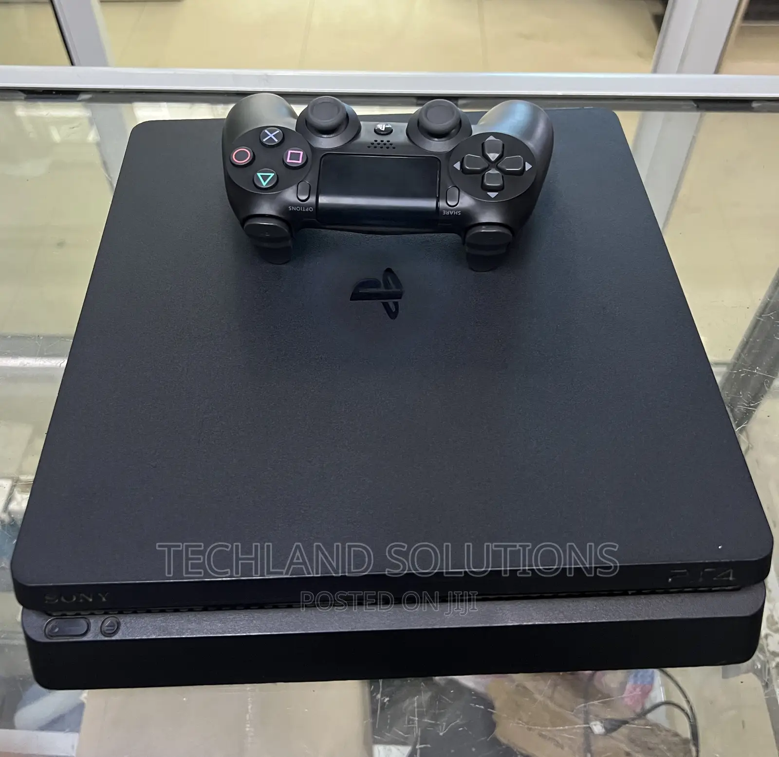 Playstion 4 Slim