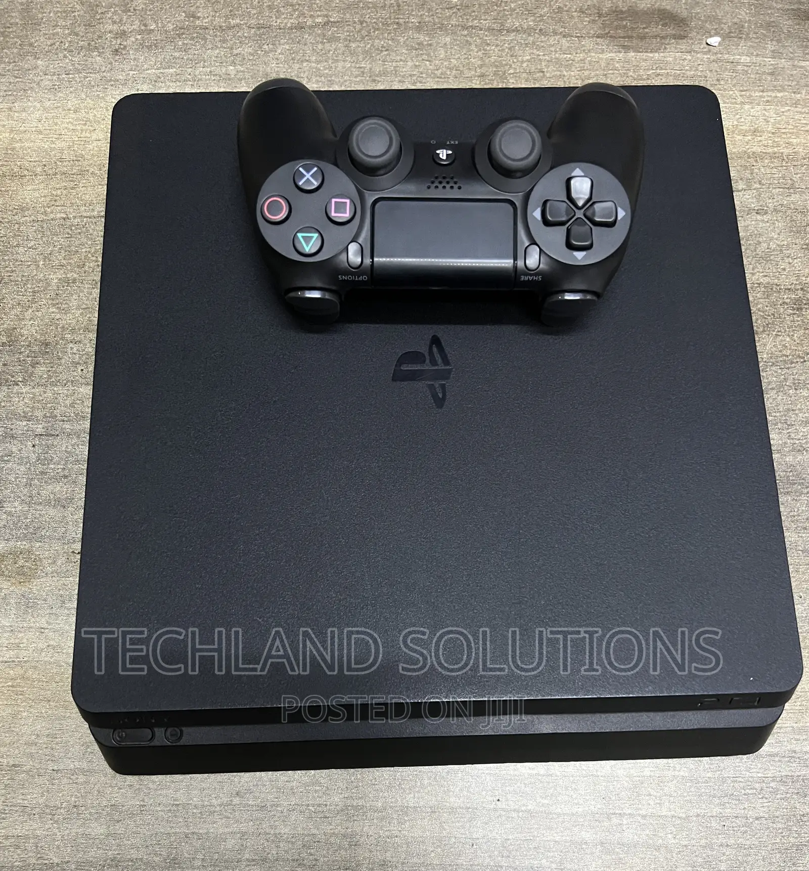 Playstion 4 Slim