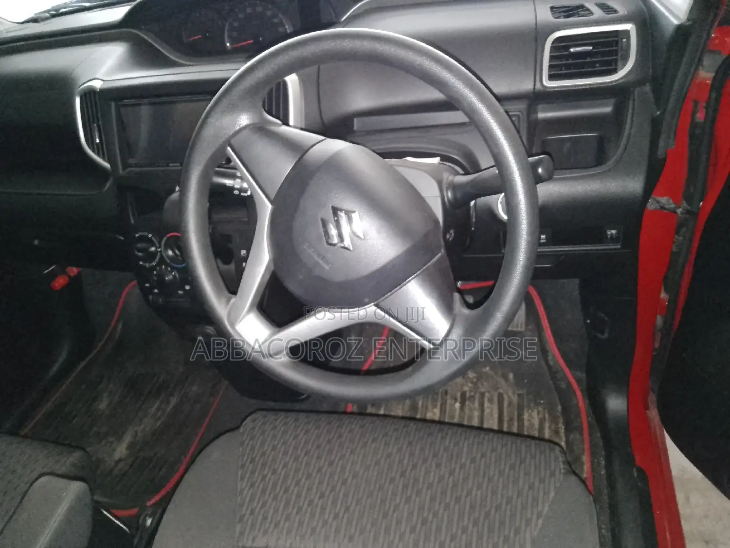 Suzuki Solio 2016 Red