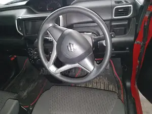 Suzuki Solio 2016 Red