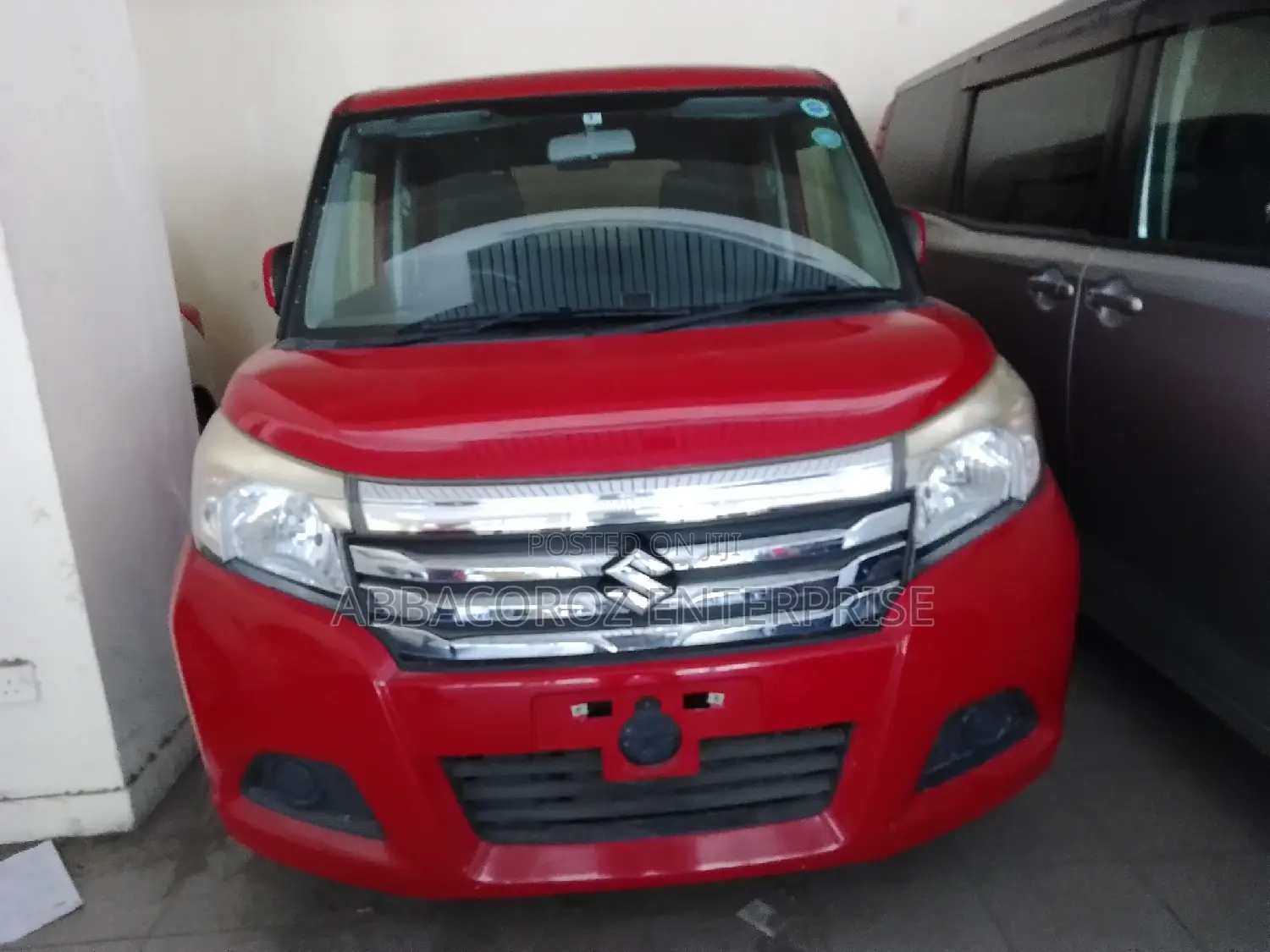 Suzuki Solio 2016 Red