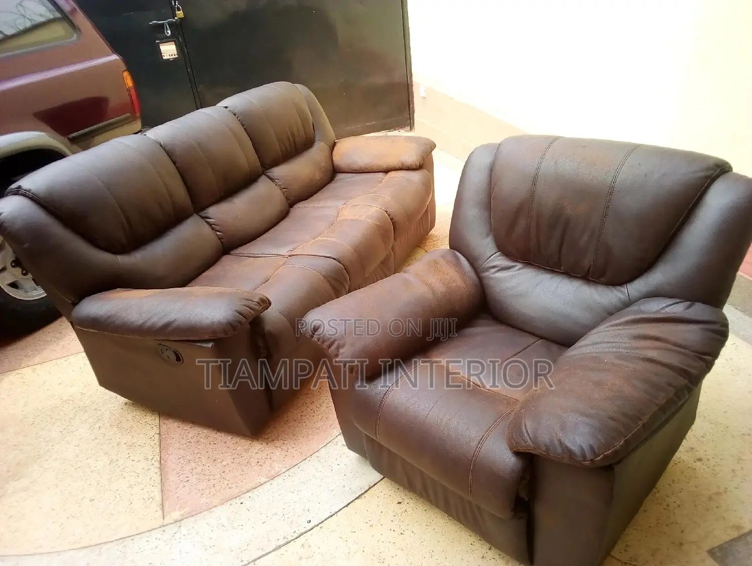 Leather Sofa Sets Dyeing, Refurbishing and Upholstery