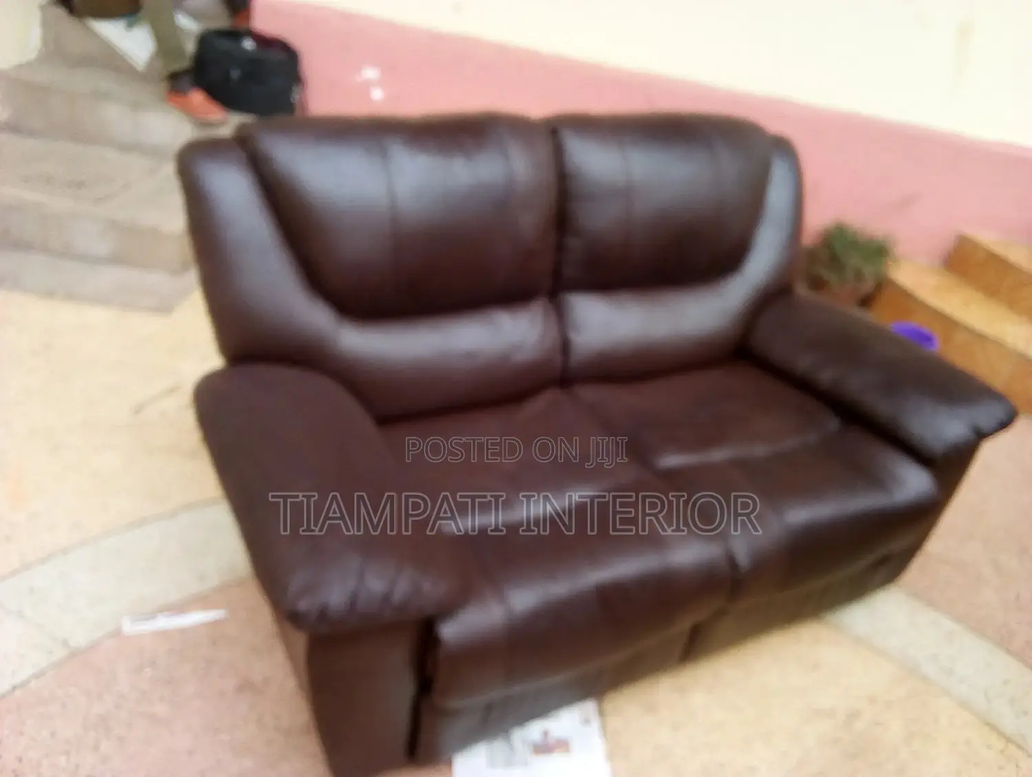 Leather Sofa Sets Dyeing, Refurbishing and Upholstery