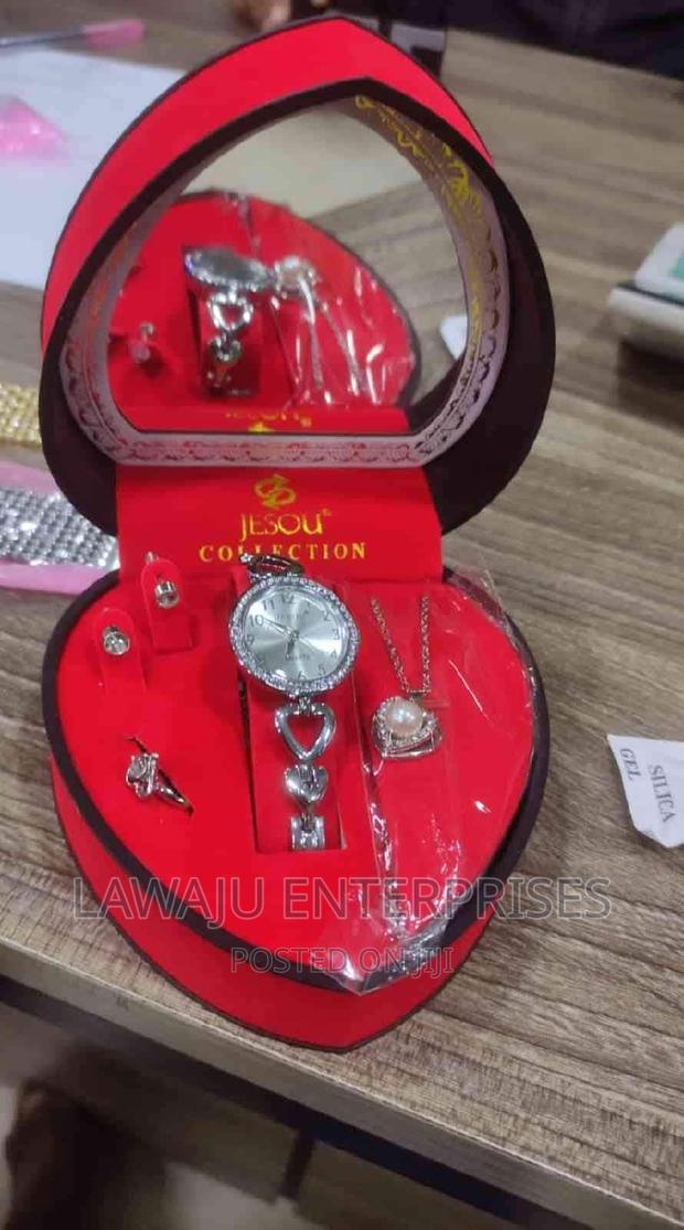 Valentine Ladies Watch Gift Set - thumbnail 3