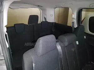 Toyota Noah 2.0 AWD (8 Seater) 2016 Gray