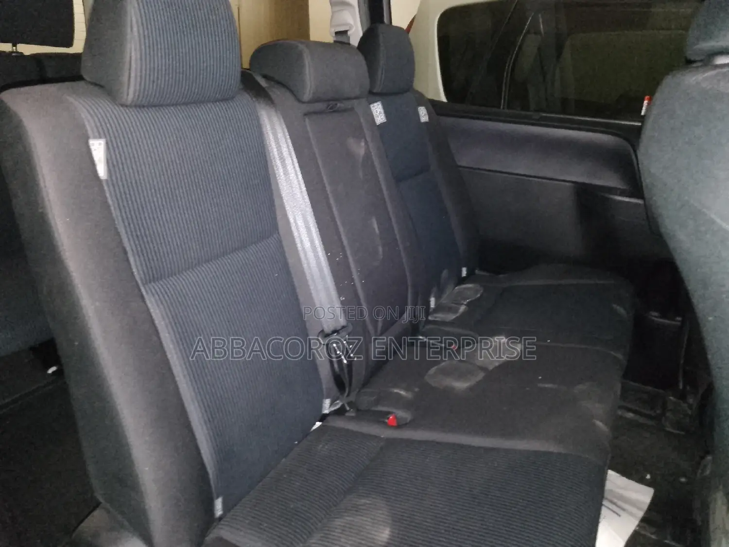 Toyota Noah 2.0 AWD (8 Seater) 2016 Gray