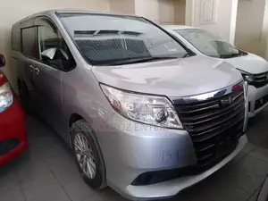 Toyota Noah 2.0 AWD (8 Seater) 2016 Gray