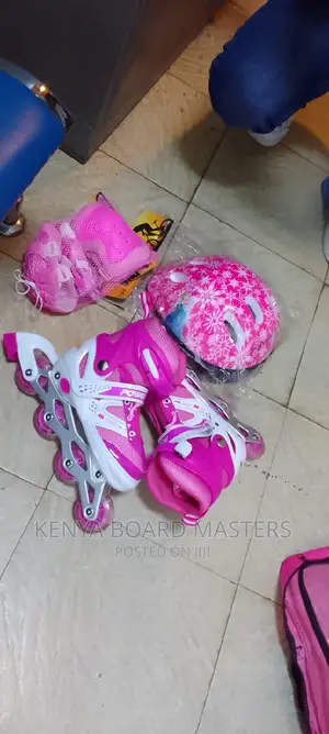Skateshoes- Skateshoes With Helmet and Guards , Skate Shoes