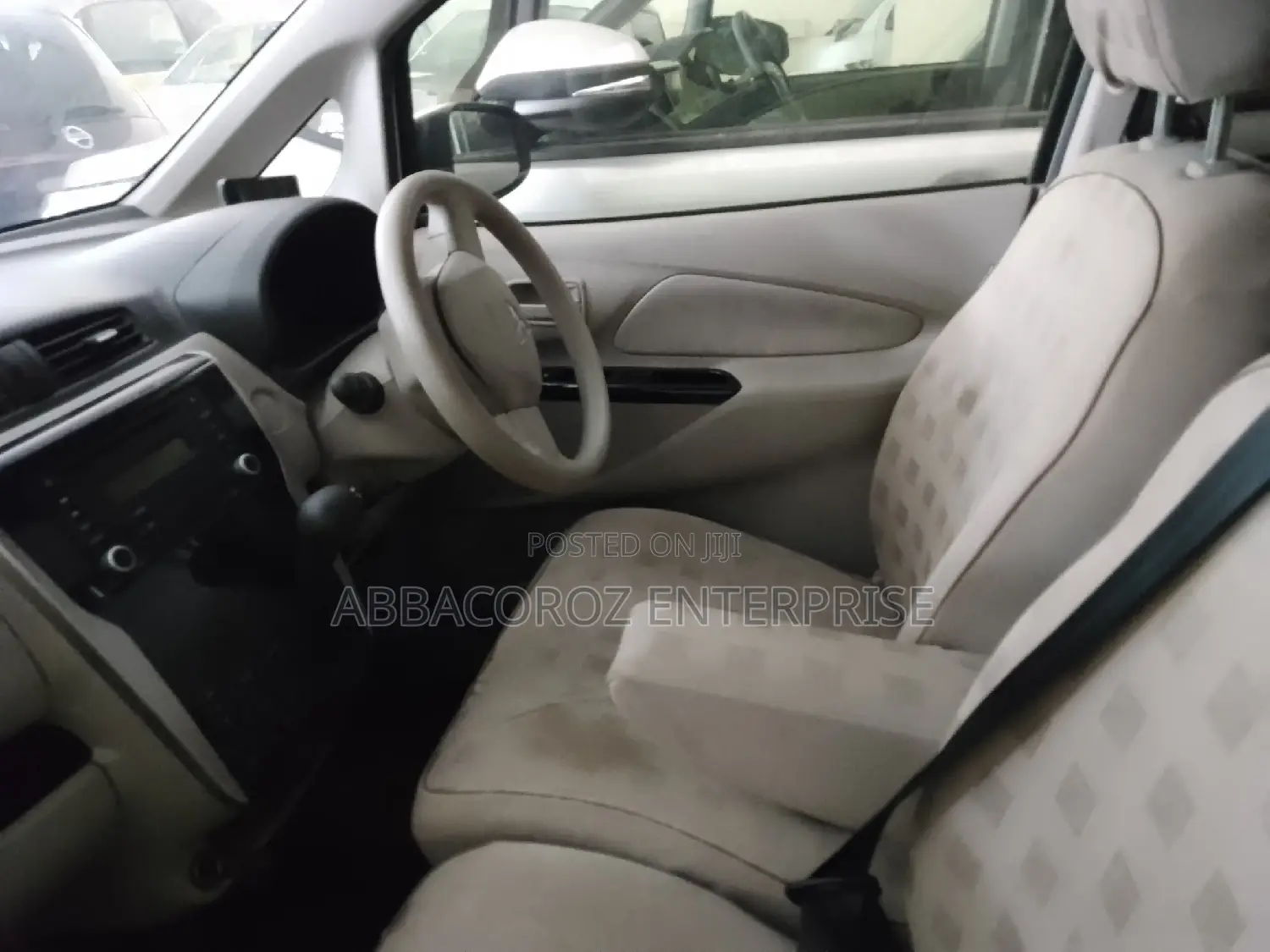 Mitsubishi EK Wagon 660 FWD 2016 White