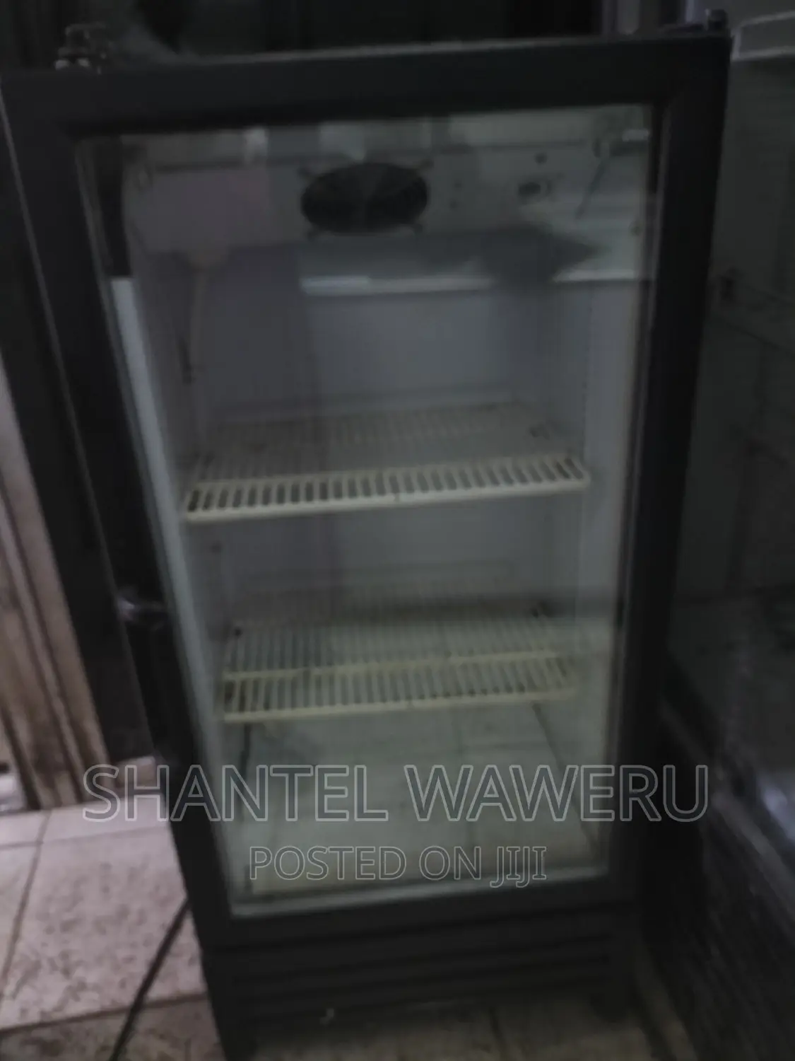 Min Display Fridge