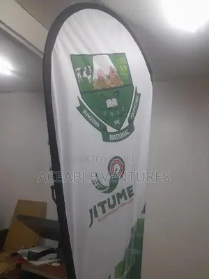 Teardrop Banners/Flags