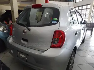 Nissan March 2016 Gray